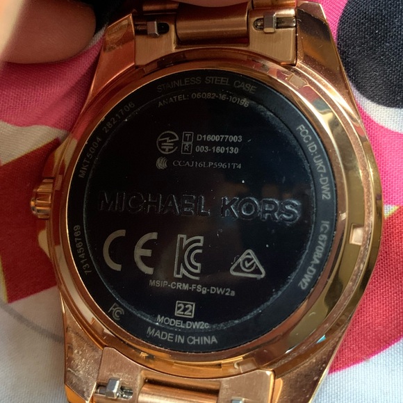 Michael Kors MK Bradshaw Smartwatch Watch w/ Accessories EUC - Picture 16 of 16